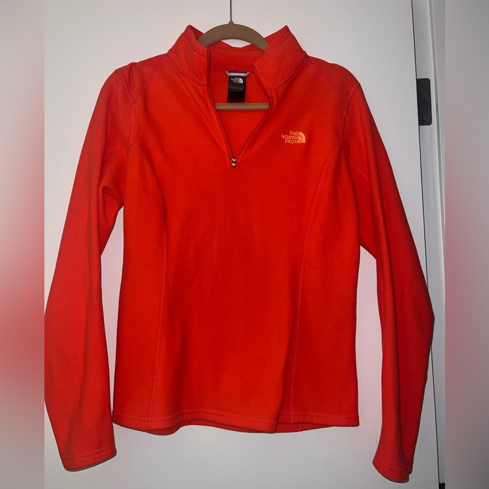Women’s North Face fleece quarter zip up